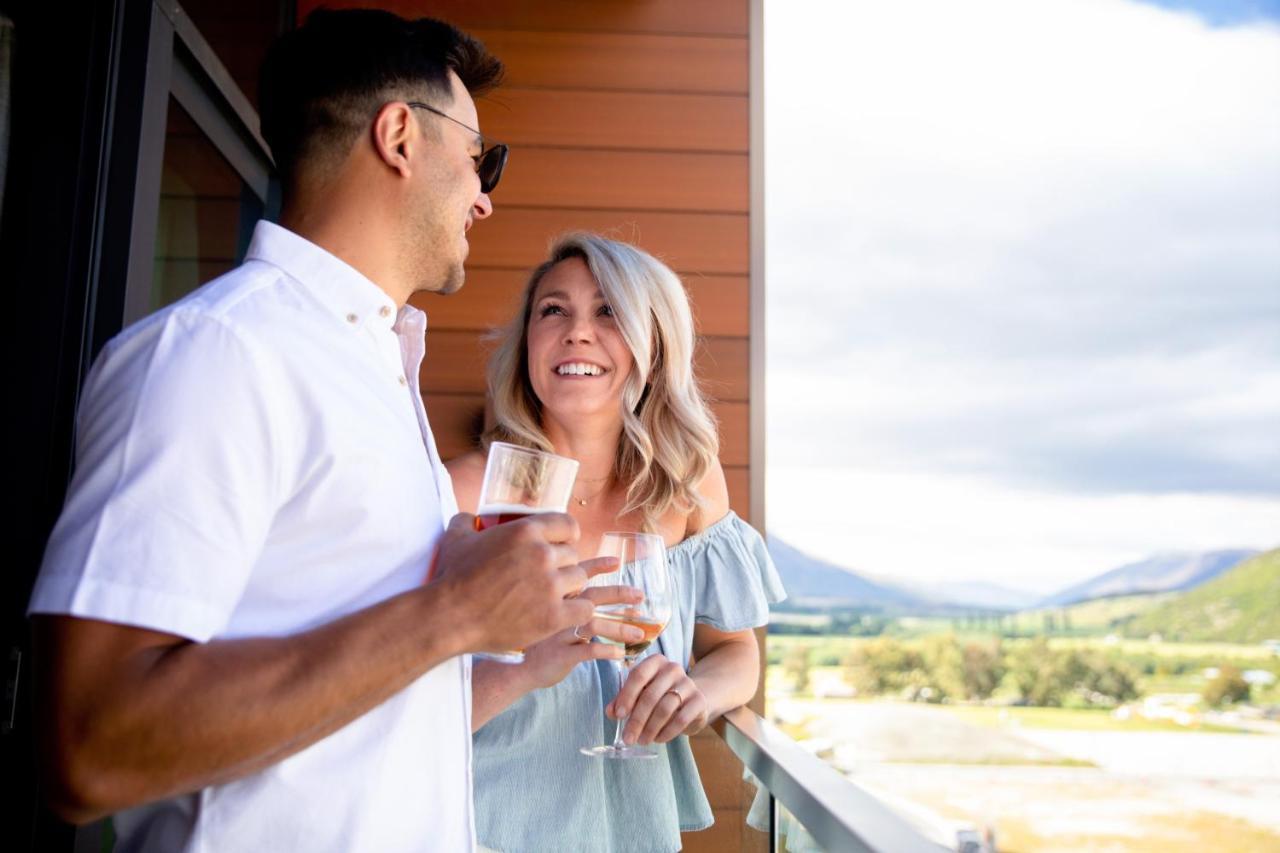 Holiday Inn Queenstown Remarkables Park エクステリア 写真
