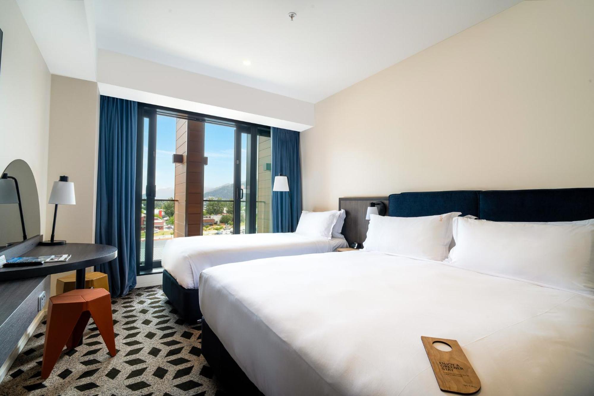Holiday Inn Queenstown Remarkables Park エクステリア 写真